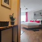 Schwarzwaldmarie In Mit Badewanne Sonnenbalkon Tg-stellplatz Kueche