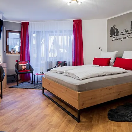 Schwarzwaldmarie In Mit Badewanne Sonnenbalkon Tg-stellplatz Kueche Appartamento Titisee-Neustadt